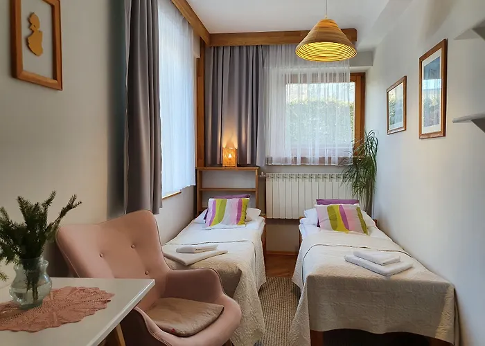 Iskra Bed & Breakfast 3*