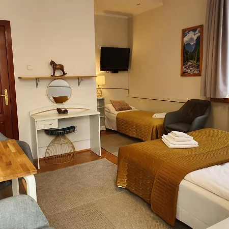 Iskra לינה וארוחת בוקר 3*