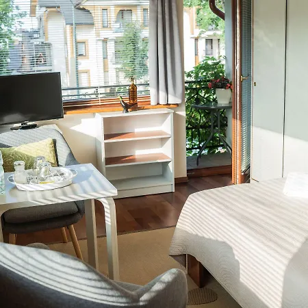 Iskra לינה וארוחת בוקר זקופאנה