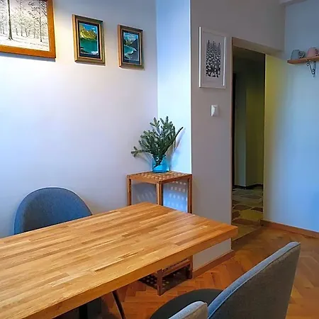Alojamento de Acomodação e Pequeno-almoço Iskra 3*