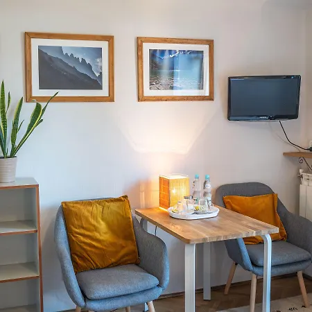 Iskra فندق مبيت وإفطار