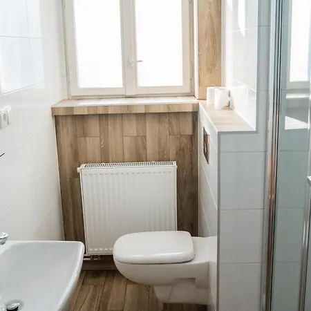 Iskra לינה וארוחת בוקר זקופאנה