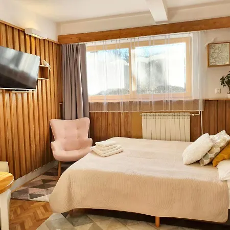 Bed & Breakfast Iskra 3*