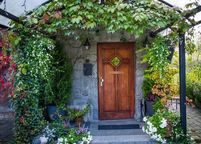 Iskra Bed & Breakfast 3*